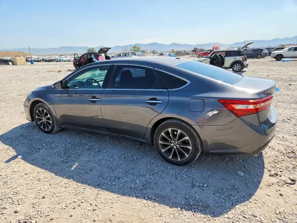 4T1BK1EB8JU282445 2018 TOYOTA AVALON - Image 2
