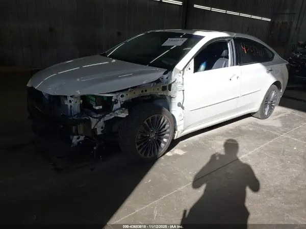 4T1BK1EB9GU212221 2016 TOYOTA AVALON - Image 2
