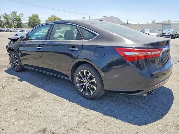 4T1BK1EB9JU268361 2018 TOYOTA AVALON - Image 2