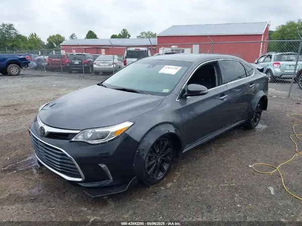 4T1BK1EB9JU278212 2018 TOYOTA AVALON - Image 2