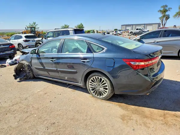 4T1BK1EB9JU279134 2018 TOYOTA AVALON - Image 2