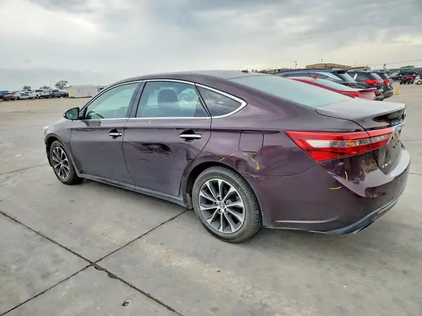 4T1BK1EB9JU279716 2018 TOYOTA AVALON - Image 2