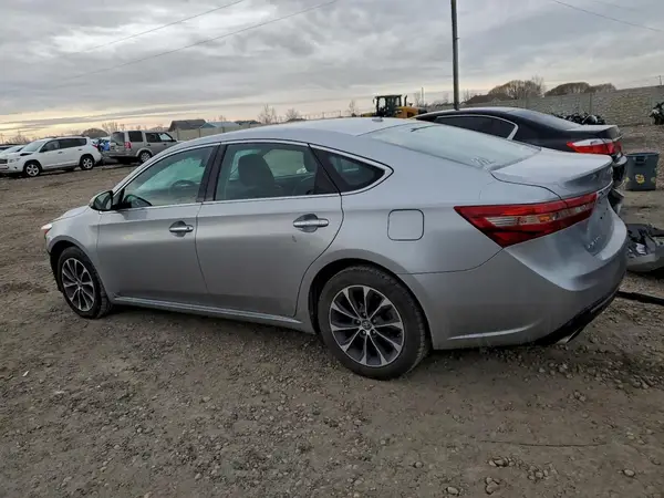 4T1BK1EB9JU286147 2018 TOYOTA AVALON - Image 2