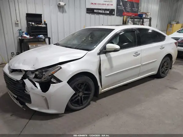 4T1BK1EBXGU197471 2016 TOYOTA AVALON - Image 2