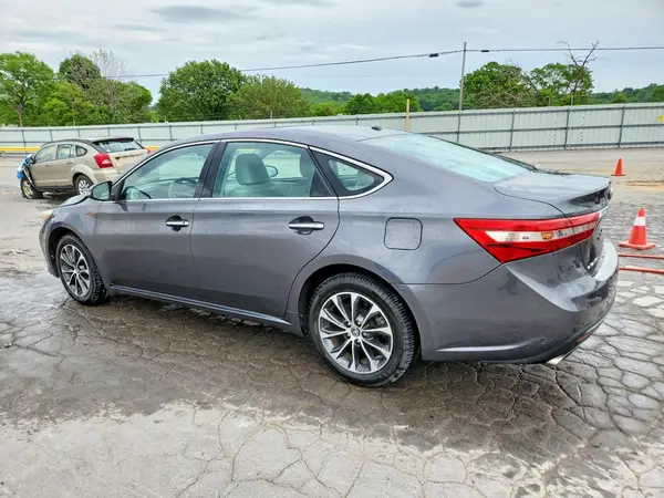 4T1BK1EBXJU269020 2018 TOYOTA AVALON - Image 2