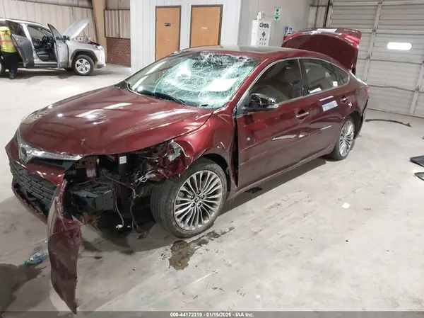 4T1BK1EBXJU270135 2018 TOYOTA AVALON - Image 2
