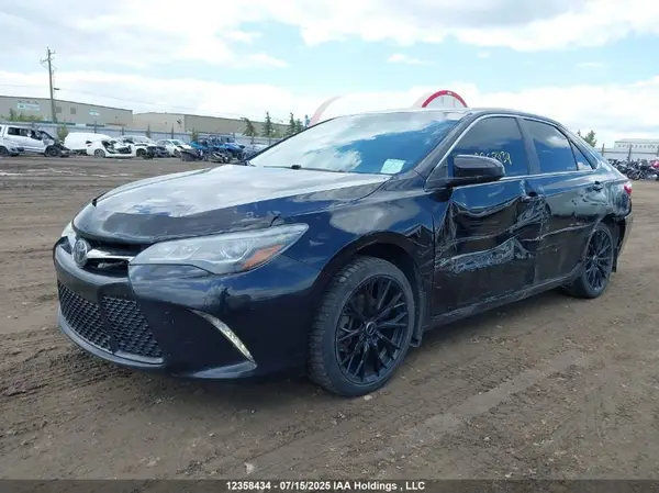 4T1BK1FK0HU581453 2017 TOYOTA CAMRY - Image 2