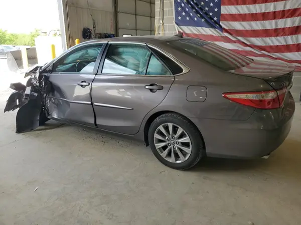 4T1BK1FK0HU582960 2017 TOYOTA CAMRY - Image 2
