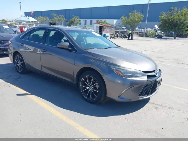 4T1BK1FK0HU583557 2017 TOYOTA CAMRY - Image 1