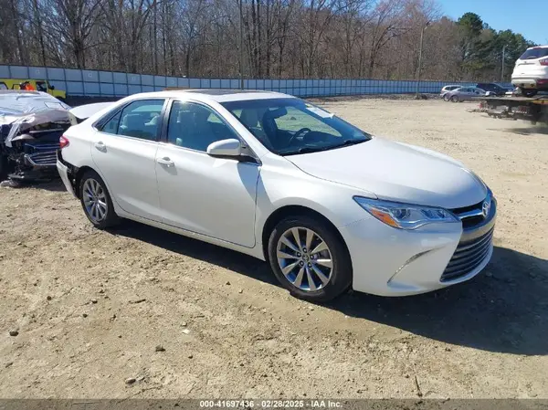 4T1BK1FK1GU569780 2016 TOYOTA CAMRY - Image 1