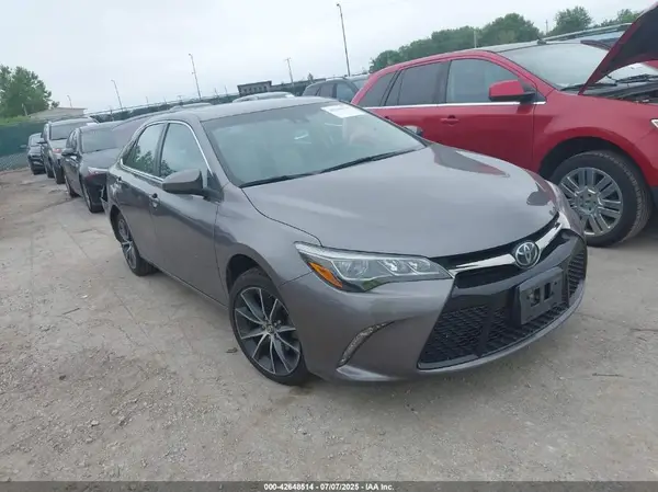 4T1BK1FK1GU570153 2016 TOYOTA CAMRY - Image 1