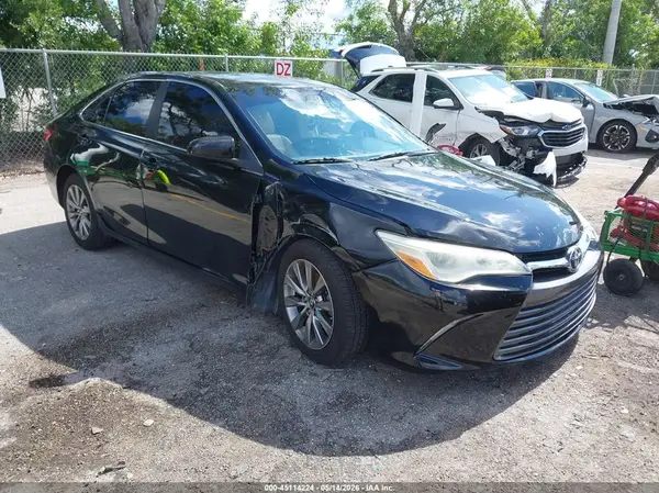 4T1BK1FK1GU572341 2016 TOYOTA CAMRY - Image 1