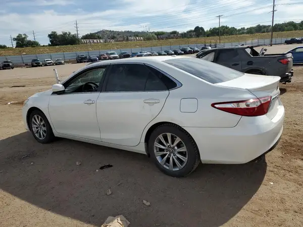 4T1BK1FK1GU575854 2016 TOYOTA CAMRY - Image 2