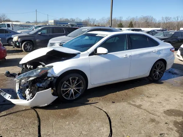 4T1BK1FK1GU575904 2016 TOYOTA CAMRY - Image 1