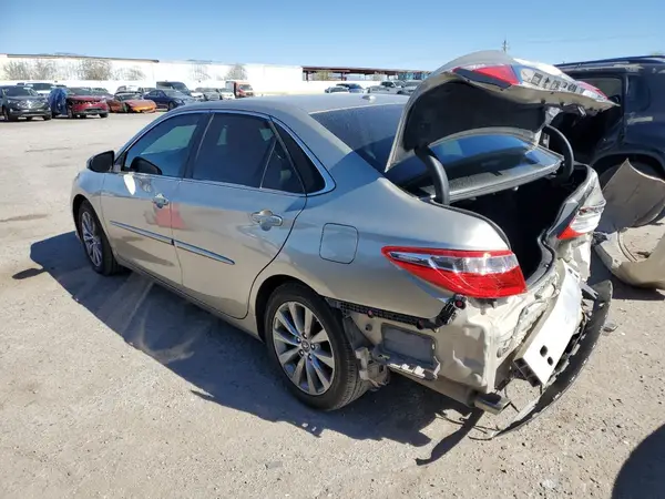 4T1BK1FK1HU031565 2017 TOYOTA CAMRY - Image 2