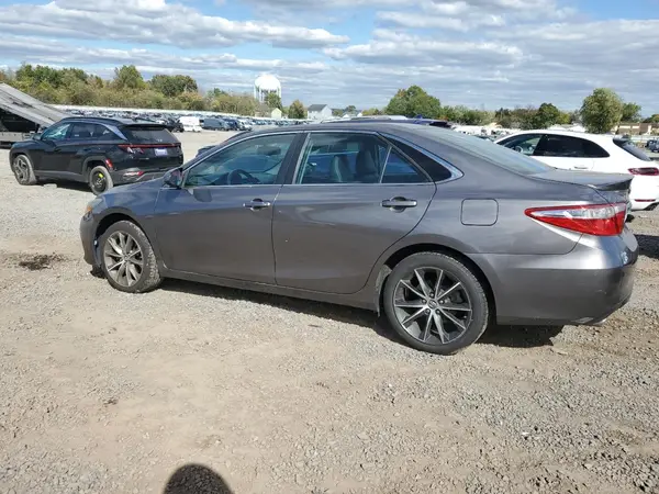 4T1BK1FK1HU578559 2017 TOYOTA CAMRY - Image 2