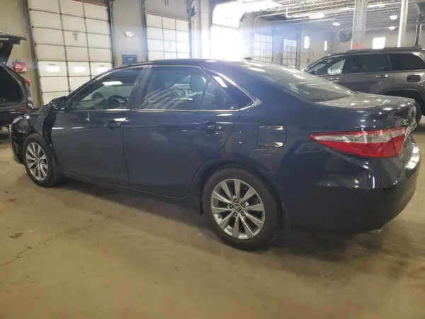 4T1BK1FK1HU579226 2017 TOYOTA CAMRY - Image 2