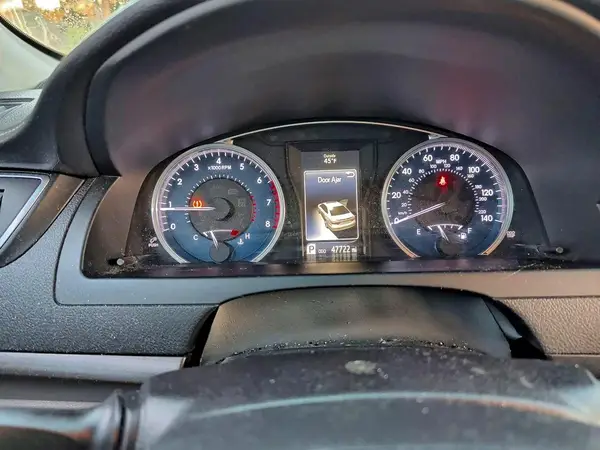 4T1BK1FK1HU583261 2017 TOYOTA CAMRY - Image 8