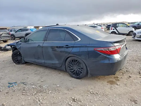 4T1BK1FK2HU031638 2017 TOYOTA CAMRY - Image 2