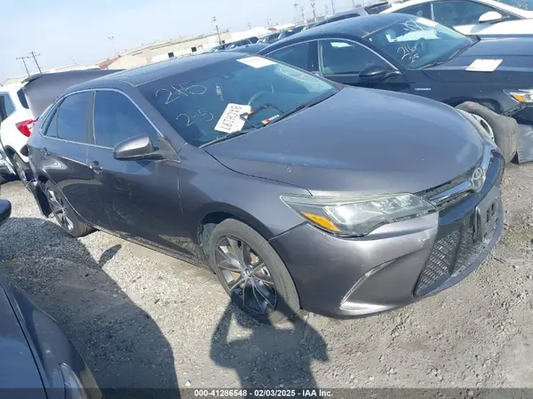4T1BK1FK2HU577579 2017 TOYOTA CAMRY - Image 1