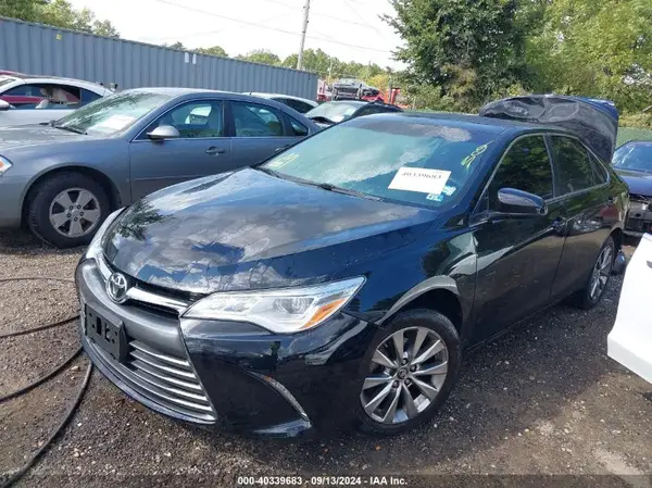 4T1BK1FK2HU580613 2017 TOYOTA CAMRY - Image 2
