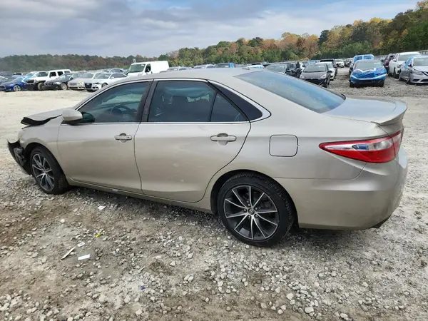 4T1BK1FK3GU031033 2016 TOYOTA CAMRY - Image 2