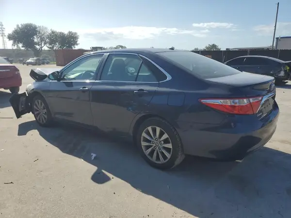 4T1BK1FK3GU570106 2016 TOYOTA CAMRY - Image 2