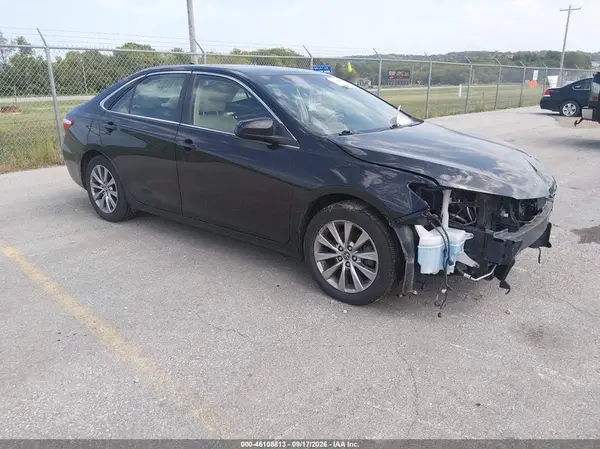 4T1BK1FK3GU571501 2016 TOYOTA CAMRY - Image 1