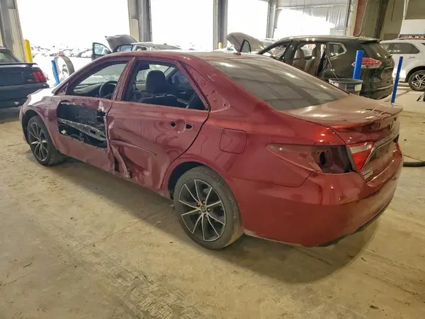 4T1BK1FK3GU575936 2016 TOYOTA CAMRY - Image 2
