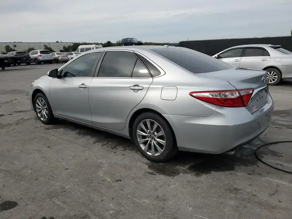 4T1BK1FK3HU577705 2017 TOYOTA CAMRY - Image 2