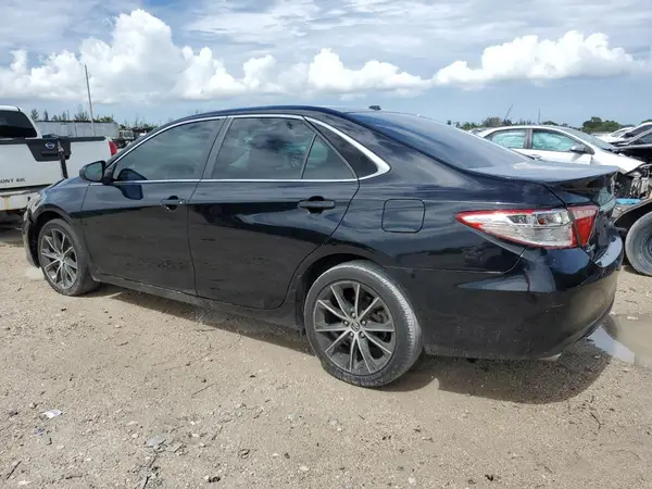 4T1BK1FK3HU583553 2017 TOYOTA CAMRY - Image 2
