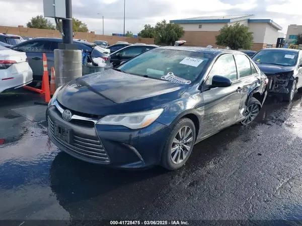 4T1BK1FK3HU584122 2017 TOYOTA CAMRY - Image 2