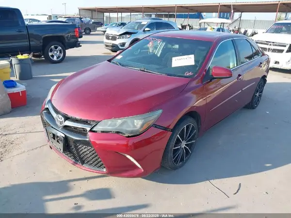4T1BK1FK4GU569501 2016 TOYOTA CAMRY - Image 2