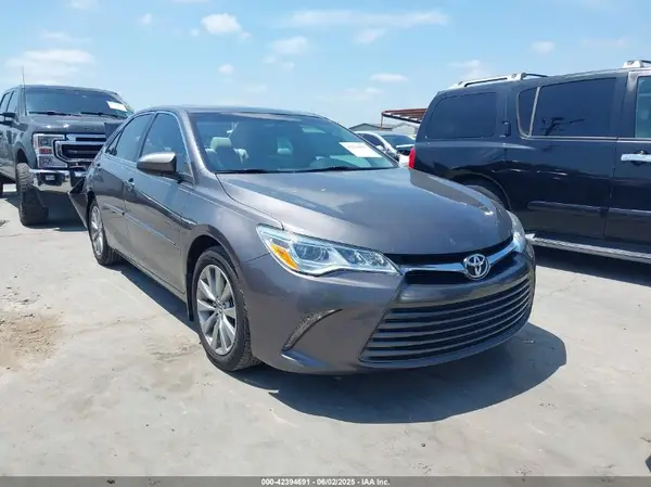 4T1BK1FK4GU569899 2016 TOYOTA CAMRY - Image 1