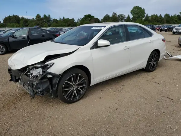 4T1BK1FK5GU569636 2016 TOYOTA CAMRY - Image 1