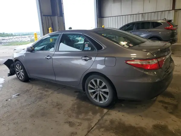 4T1BK1FK5GU570219 2016 TOYOTA CAMRY - Image 2
