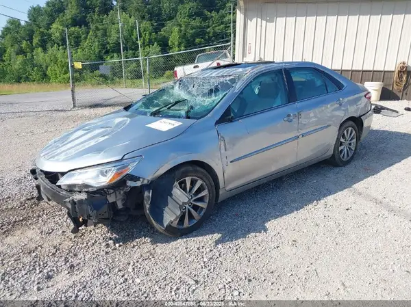 4T1BK1FK5GU570799 2016 TOYOTA CAMRY - Image 2