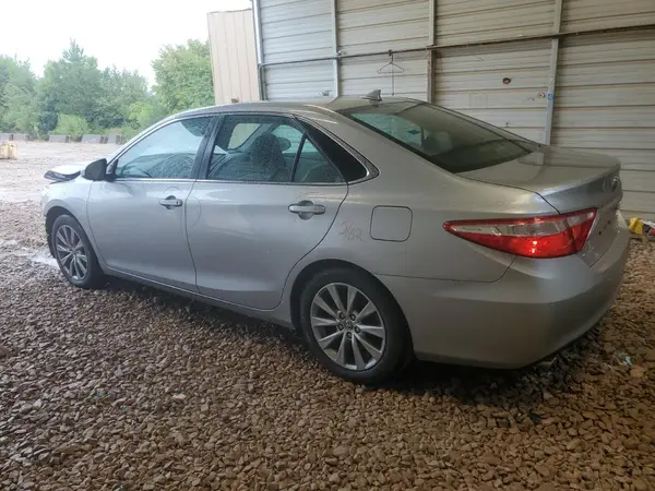 4T1BK1FK5GU571841 2016 TOYOTA CAMRY - Image 2
