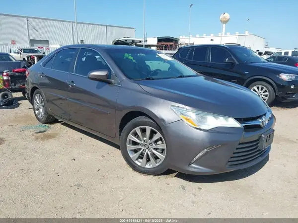 4T1BK1FK5HU577172 2017 TOYOTA CAMRY - Image 1
