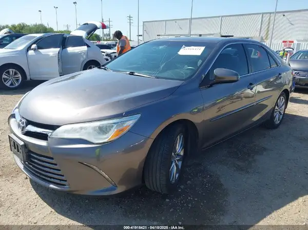 4T1BK1FK5HU577172 2017 TOYOTA CAMRY - Image 2