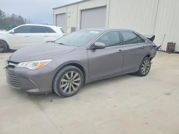 4T1BK1FK6GU031107 2016 TOYOTA CAMRY - Image 1