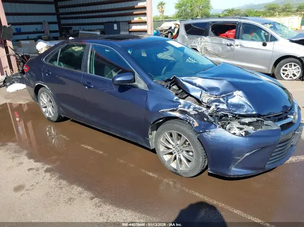4T1BK1FK6GU572710 2016 TOYOTA CAMRY - Image 1