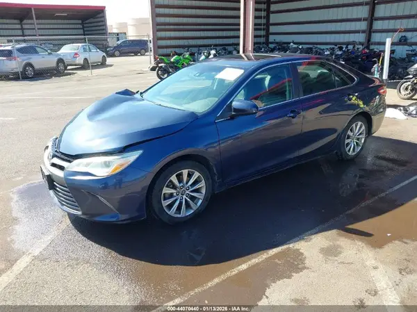 4T1BK1FK6GU572710 2016 TOYOTA CAMRY - Image 2