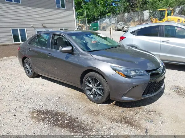 4T1BK1FK6GU574179 2016 TOYOTA CAMRY - Image 1