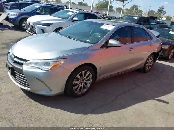 4T1BK1FK6HU580050 2017 TOYOTA CAMRY - Image 2