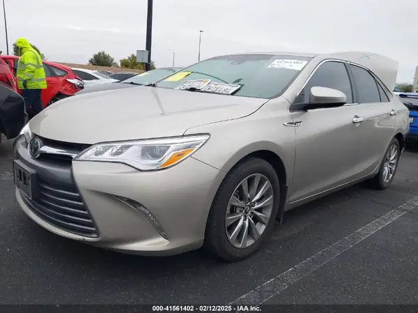 4T1BK1FK6HU581926 2017 TOYOTA CAMRY - Image 2