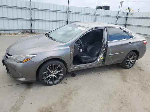 4T1BK1FK6HU582588 2017 TOYOTA CAMRY - Image 1