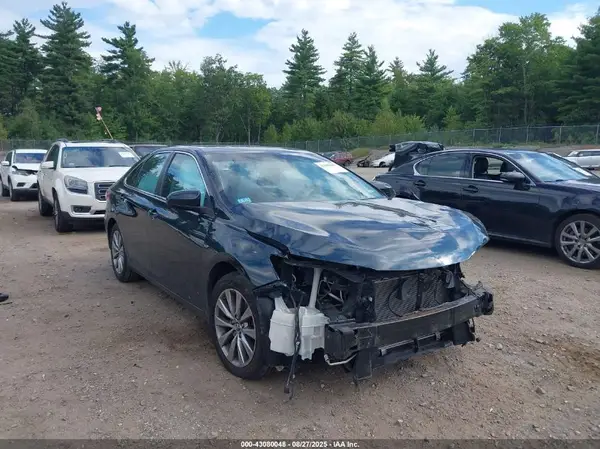 4T1BK1FK7GU570299 2016 TOYOTA CAMRY - Image 1