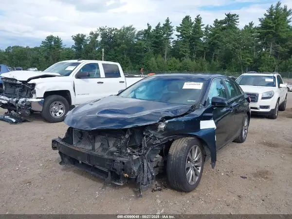 4T1BK1FK7GU570299 2016 TOYOTA CAMRY - Image 2