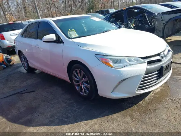 4T1BK1FK7GU573381 2016 TOYOTA CAMRY - Image 1